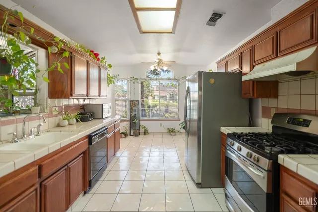 $420,000 | Undisclosed Address, Bakersfield, CA 93312
