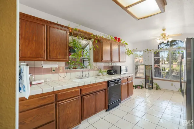 $420,000 | Undisclosed Address, Bakersfield, CA 93312