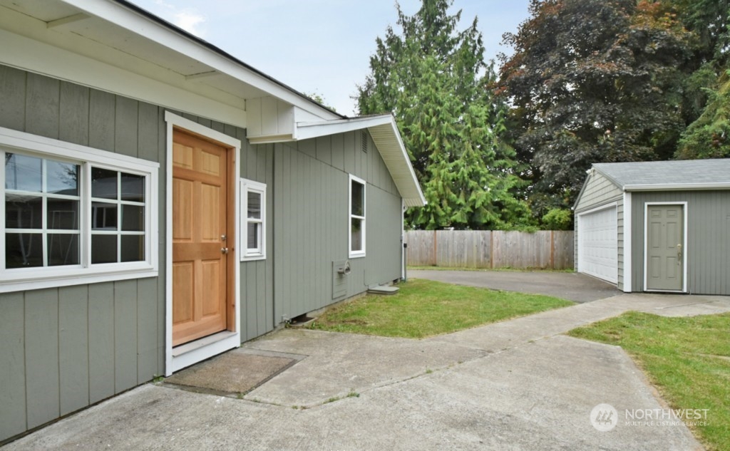 10341 Grove Road Southeast Yelm, WA 98597 - Photo 15 of 20 Gallery Image 15