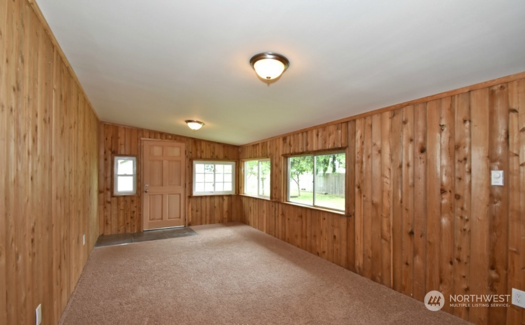 10341 Grove Road Southeast Yelm, WA 98597 - Photo 4 of 20 Gallery Image 4