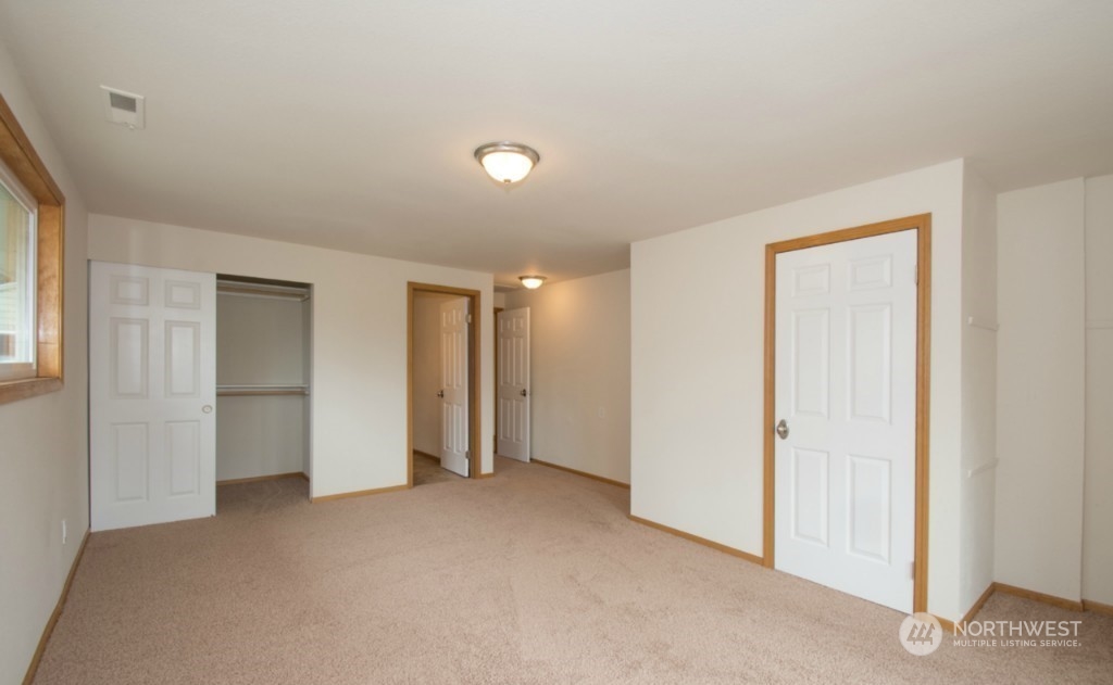10341 Grove Road Southeast Yelm, WA 98597 - Photo 8 of 20 Gallery Image 8