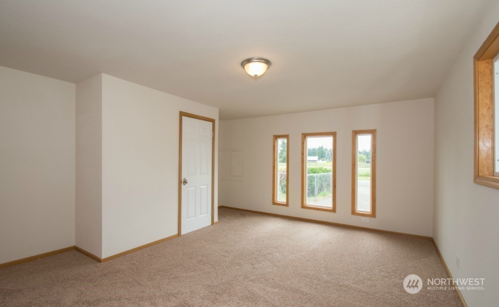 10341 Grove Road Southeast Yelm, WA 98597 - Photo 9 of 20 Gallery Image 9