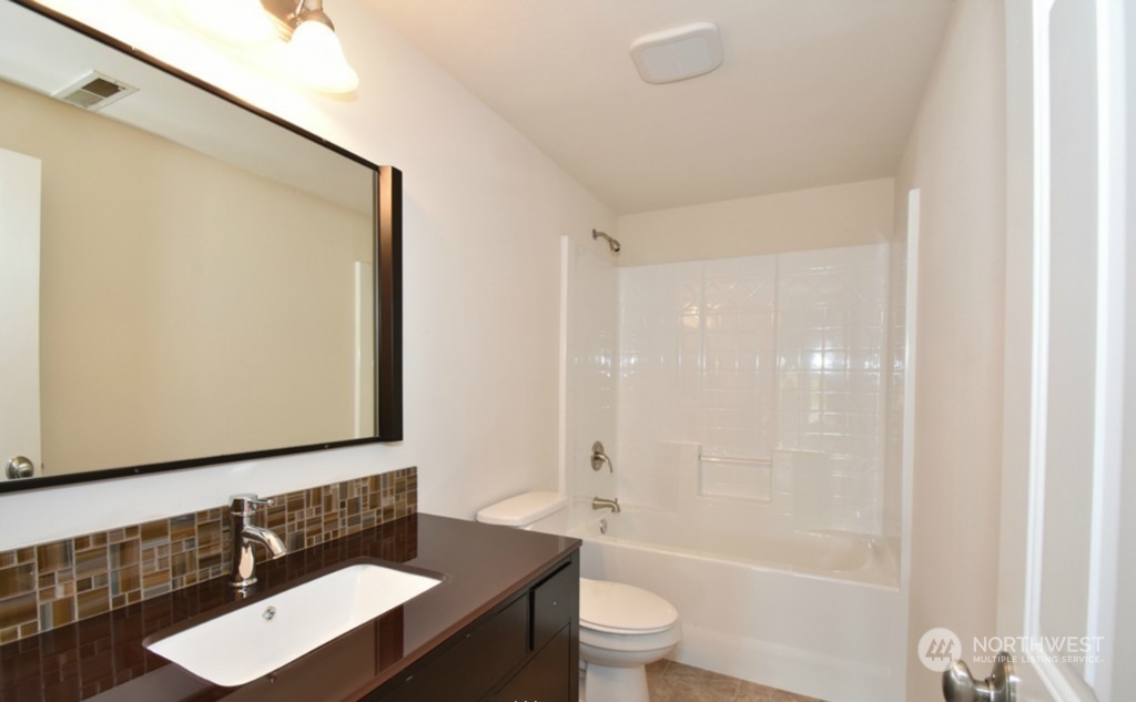 10341 Grove Road Southeast Yelm, WA 98597 - Photo 10 of 20 Gallery Image 10