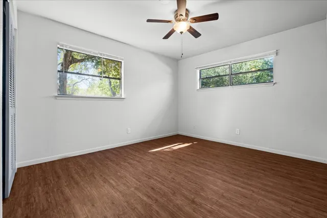 $475,000 | 1129 West San Antonio Street, Lockhart, TX 78644