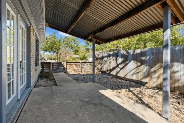 a view of outdoor space