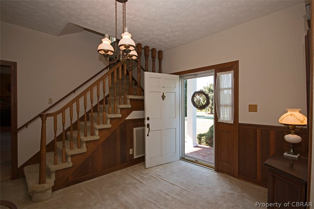 11532 Harcum Road Gloucester, VA 23061 - Photo 7 of 34