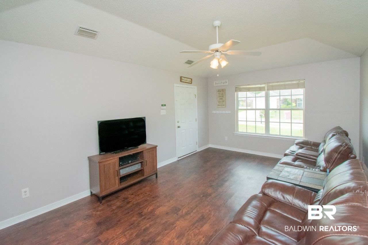 8438 Oak Pointe Court Mobile, AL 36695 - Photo 4 of 24