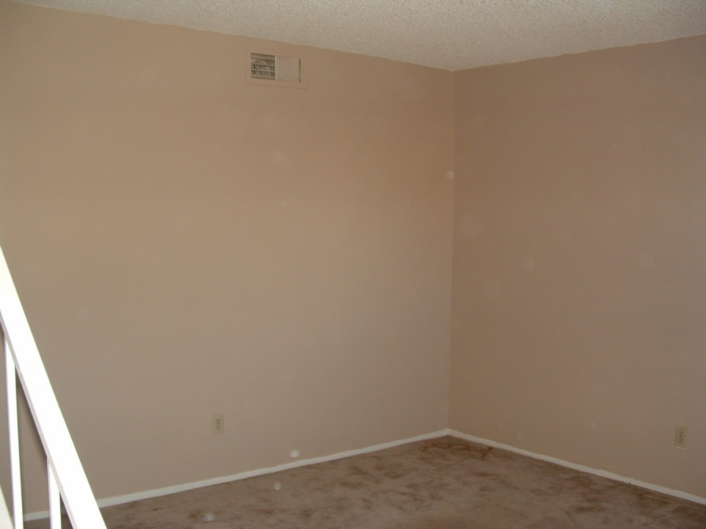 3511 East Baseline Road, Unit 1231 Phoenix, AZ 85042 - Photo 3 of 10 Living room