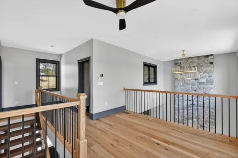 $975,000 | 22 Icehouse Drive, Saugerties, NY 12477