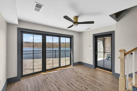$975,000 | 22 Icehouse Drive, Saugerties, NY 12477