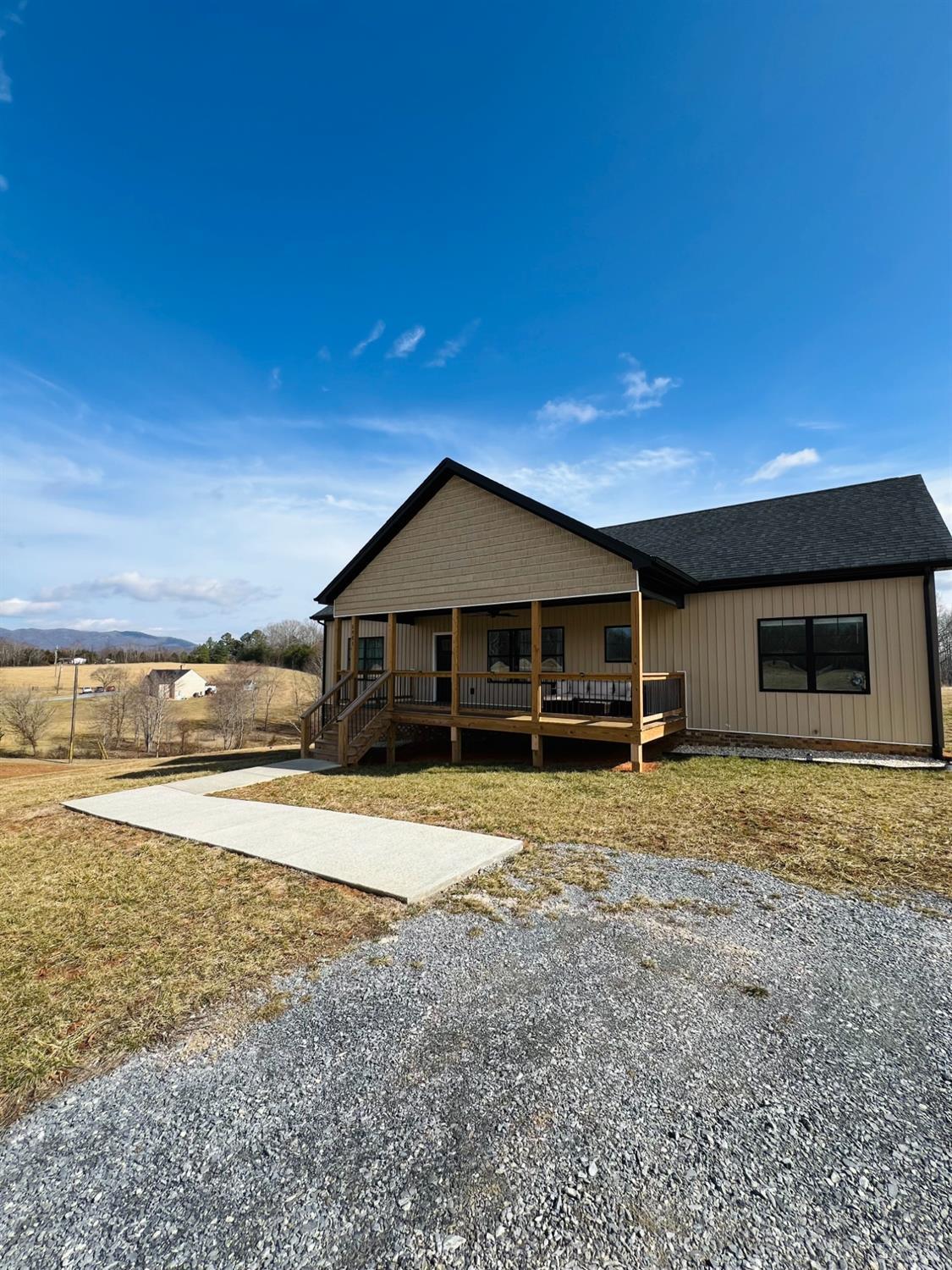 2983 Hawkins Ridge Road Goode, VA 24556 - Photo 1 of 24