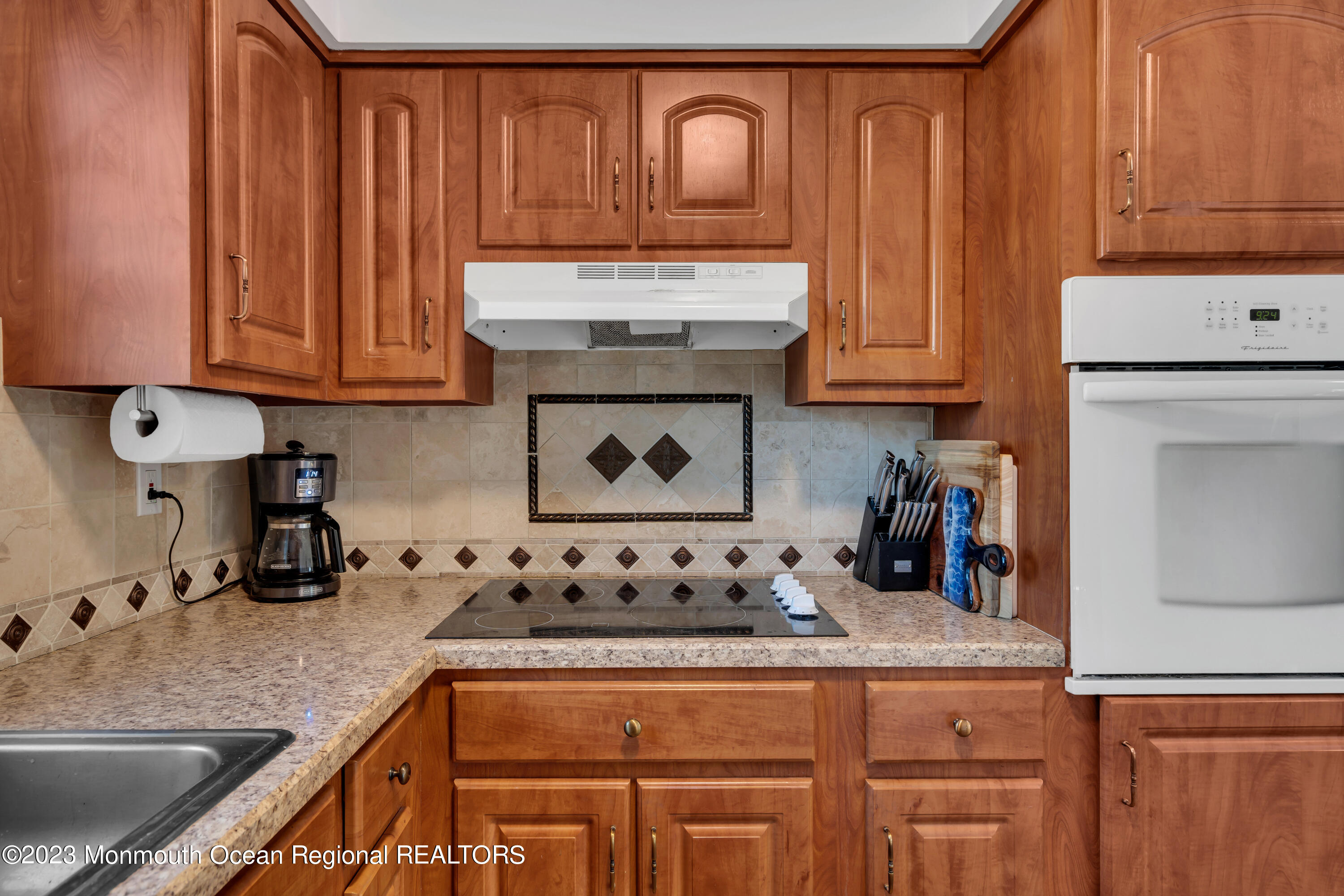 26 Dutch Valley Road Howell, NJ 07731 - Photo 20 of 59 024_dsc00664