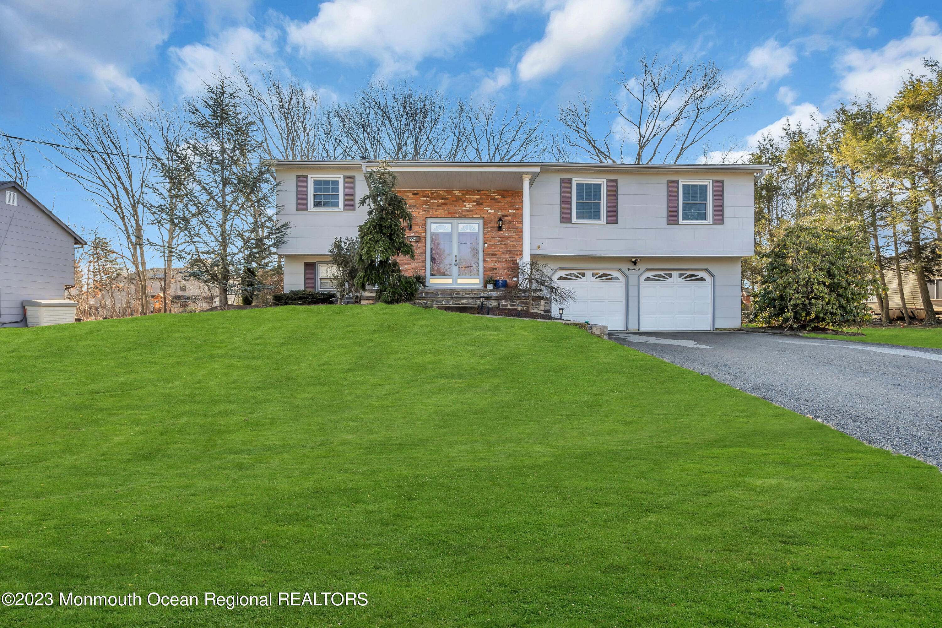 26 Dutch Valley Road Howell, NJ 07731 - Photo 4 of 59 004_dsc00899-1