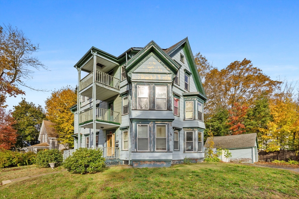 68 Robbins Street Avon, MA 02322 - Photo 1 of 15