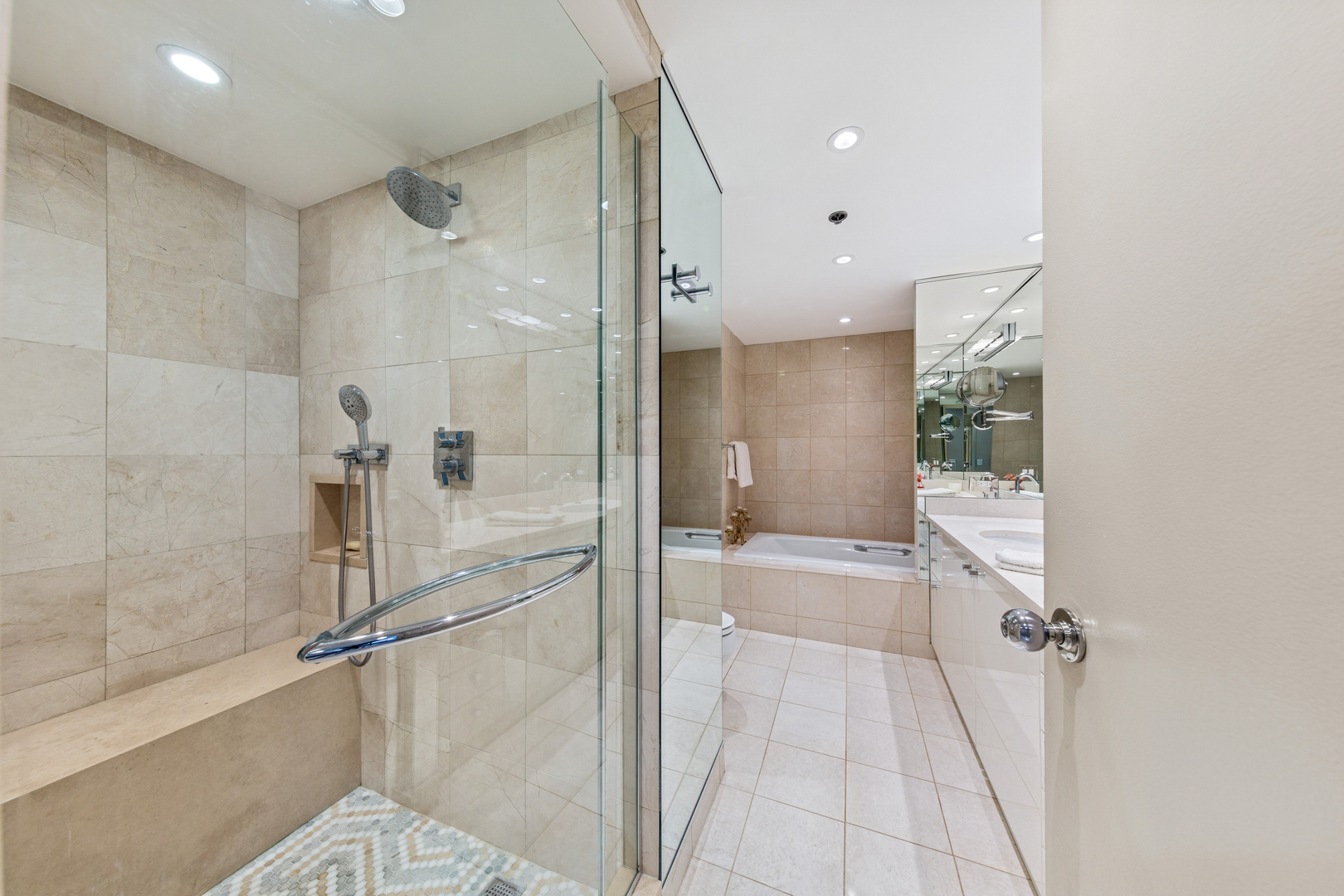 100 East Huron Street, Unit 2004 Chicago, IL 60611 - Photo 22 of 40