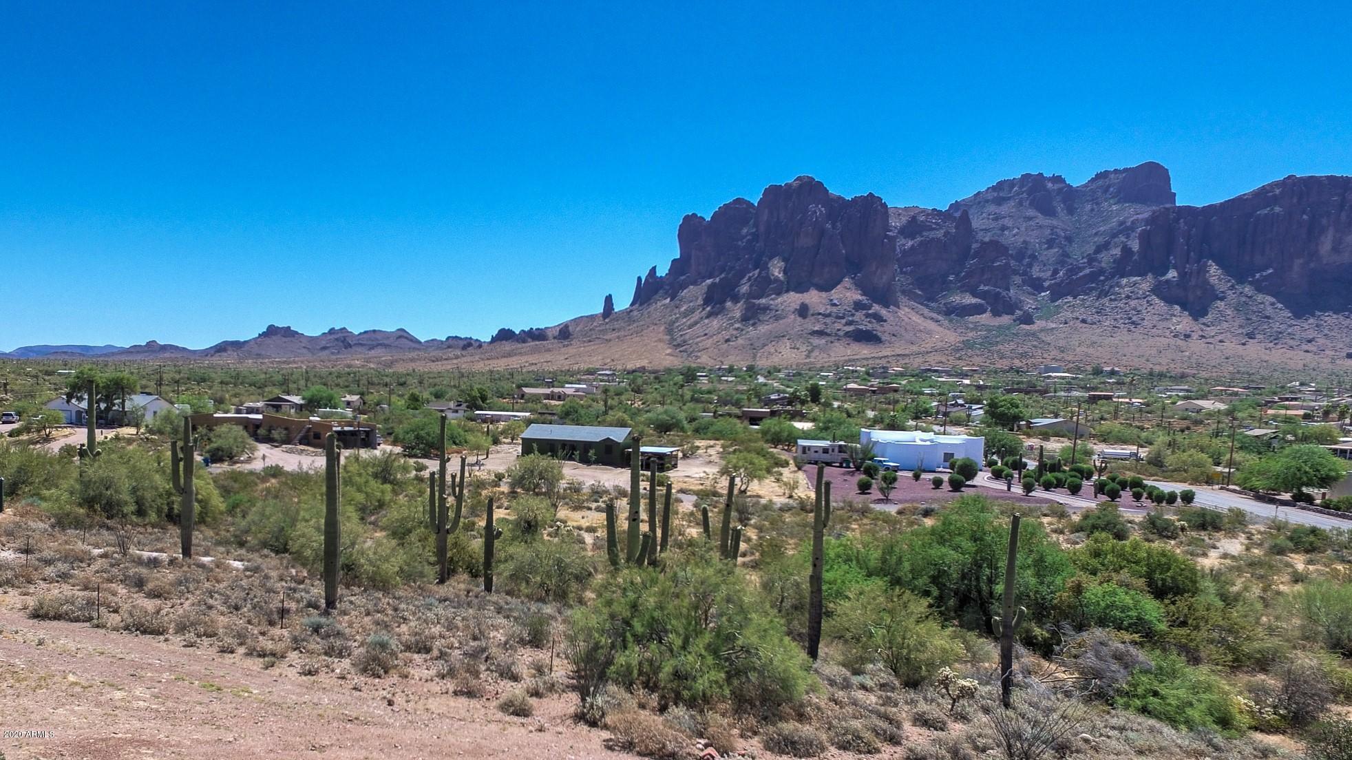 3883 North Sun Road, Unit E Apache Junction, AZ 85119 - Photo 3 of 13 3883 N Sun Rd-9