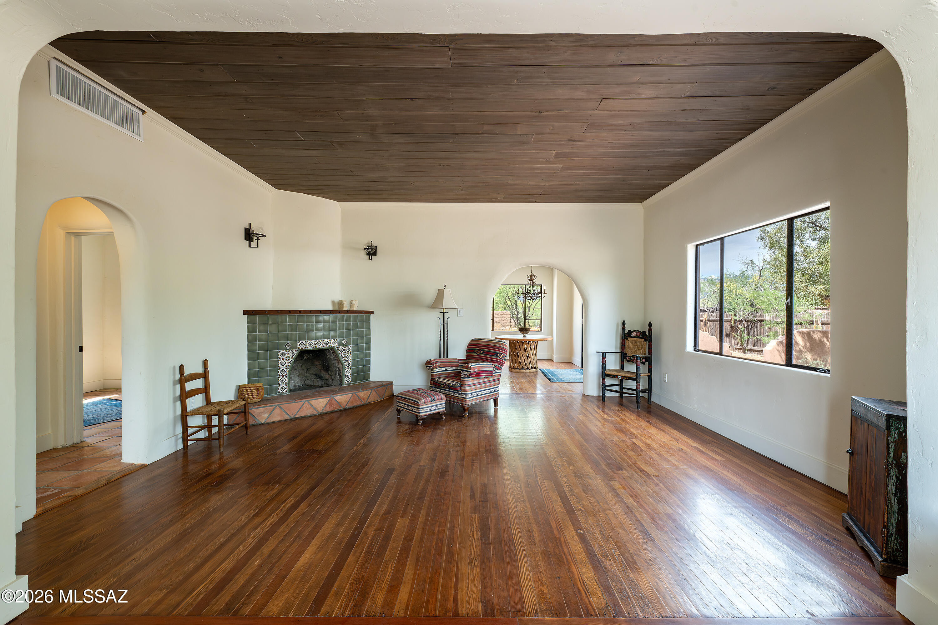 5301 East Fort Lowell Road Tucson, AZ 85712 - Photo 2 of 32