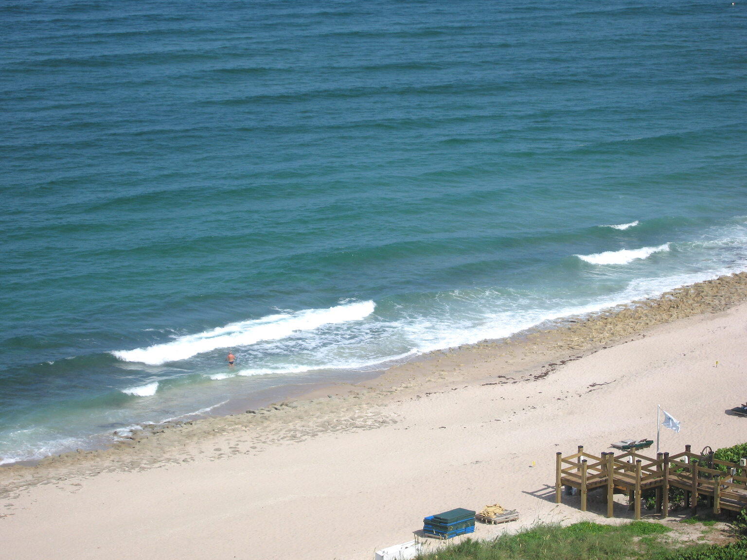4000 North Ocean Drive, Unit 902 Singer Island, FL 33404 - Photo 43 of 53 a view of a yard with wooden floor