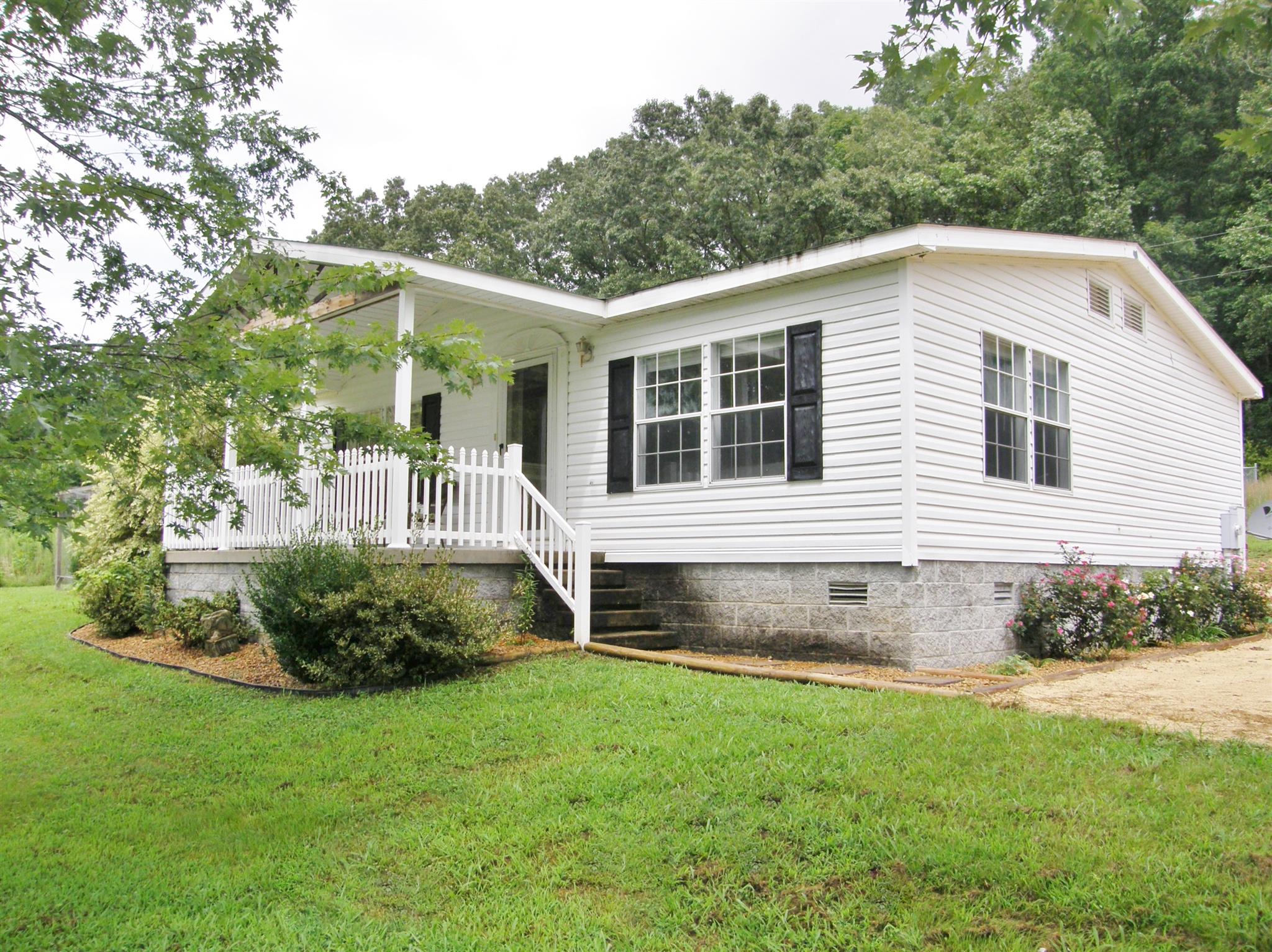 229 Longbranch Road Hohenwald, TN 38462 - Photo 2 of 25 Gallery Image 2