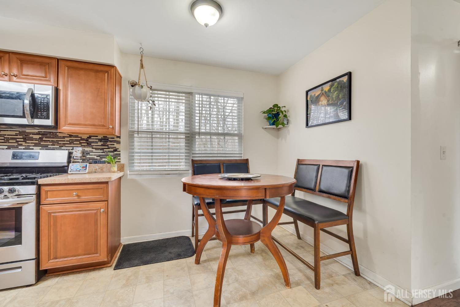 20 Hanover Square, Unit C Middlesex, NJ 08846 - Photo 5 of 13