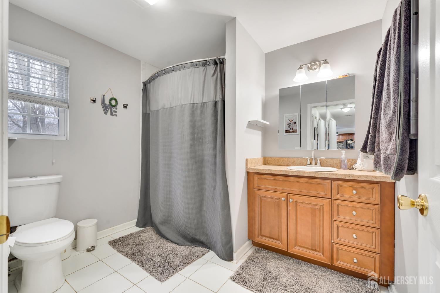 20 Hanover Square, Unit C Middlesex, NJ 08846 - Photo 7 of 13