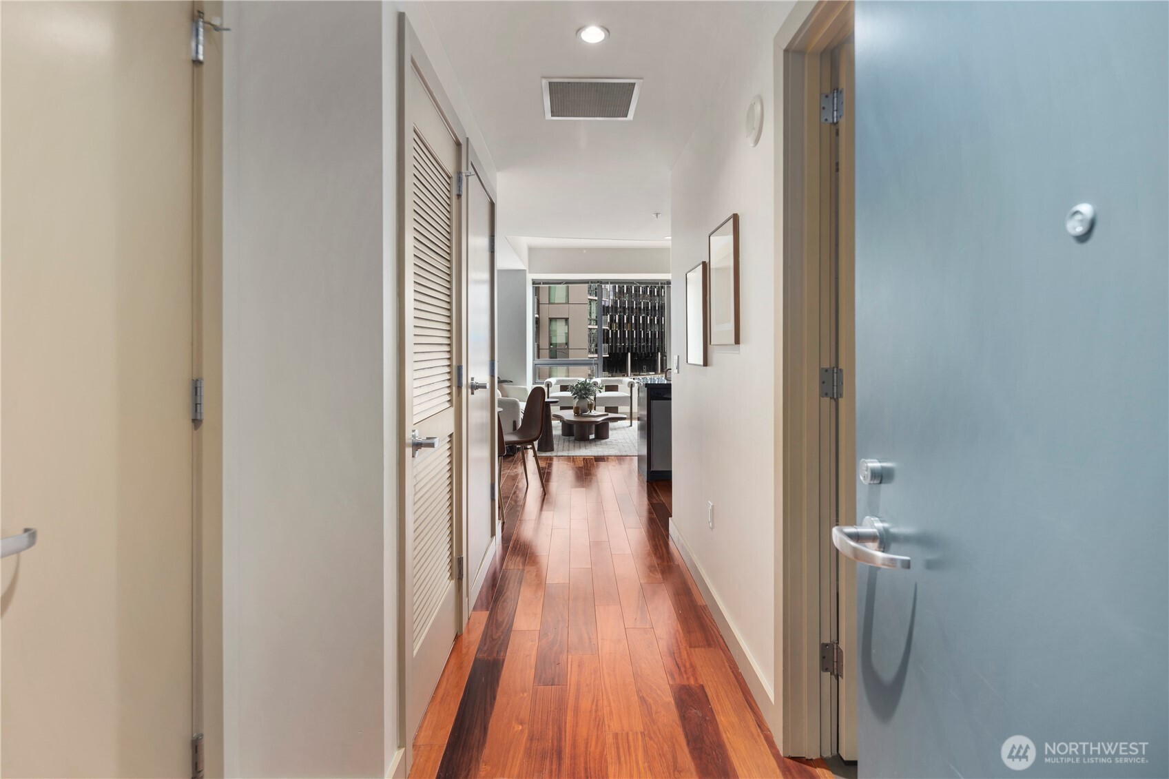 900 Lenora Street, Unit 702 Seattle, WA 98121 - Photo 15 of 40