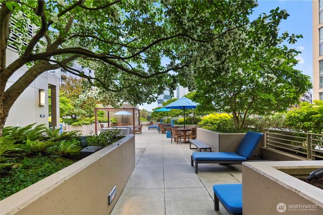 $399,999 | 900 Lenora Street, Unit 702, Seattle, WA 98121