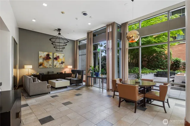 $399,999 | 900 Lenora Street, Unit 702, Seattle, WA 98121