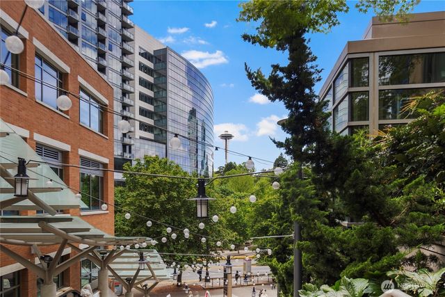 $399,999 | 900 Lenora Street, Unit 702, Seattle, WA 98121