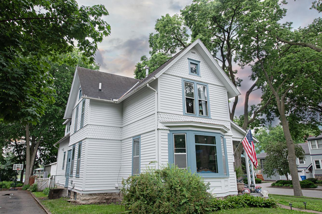 72 14th Street Winona, MN 55987 - Photo 3 of 48