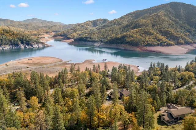 $775,000 | 19720 Oak Knoll Drive, Lakehead, CA 96051