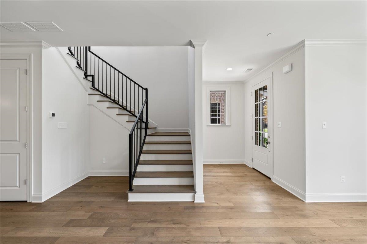 932 Aldwick Drive Collierville, TN 38017 - Photo 3 of 35 a view of entryway