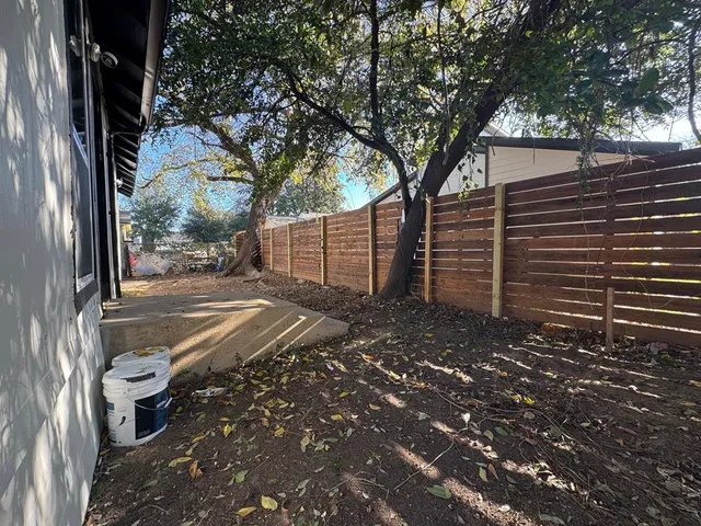 $1,200 | 3110 Roby Street, Dallas, TX 75215