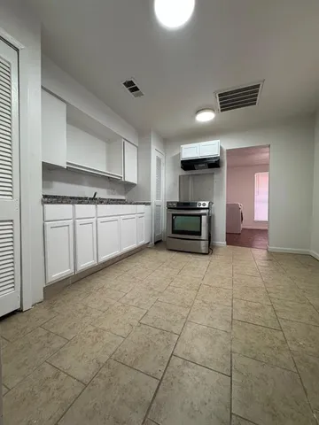 $1,200 | 3110 Roby Street, Dallas, TX 75215