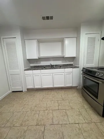 $1,200 | 3110 Roby Street, Dallas, TX 75215