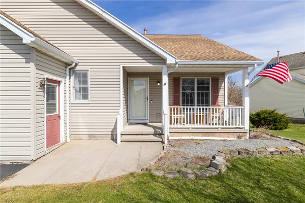$189,900 | 120 Delaina Rose Circle, Clarkson, NY 14420