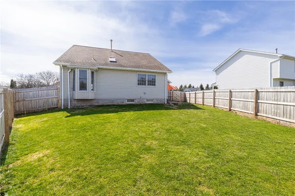$189,900 | 120 Delaina Rose Circle, Clarkson, NY 14420