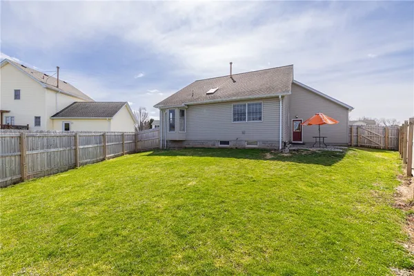 $189,900 | 120 Delaina Rose Circle, Clarkson, NY 14420
