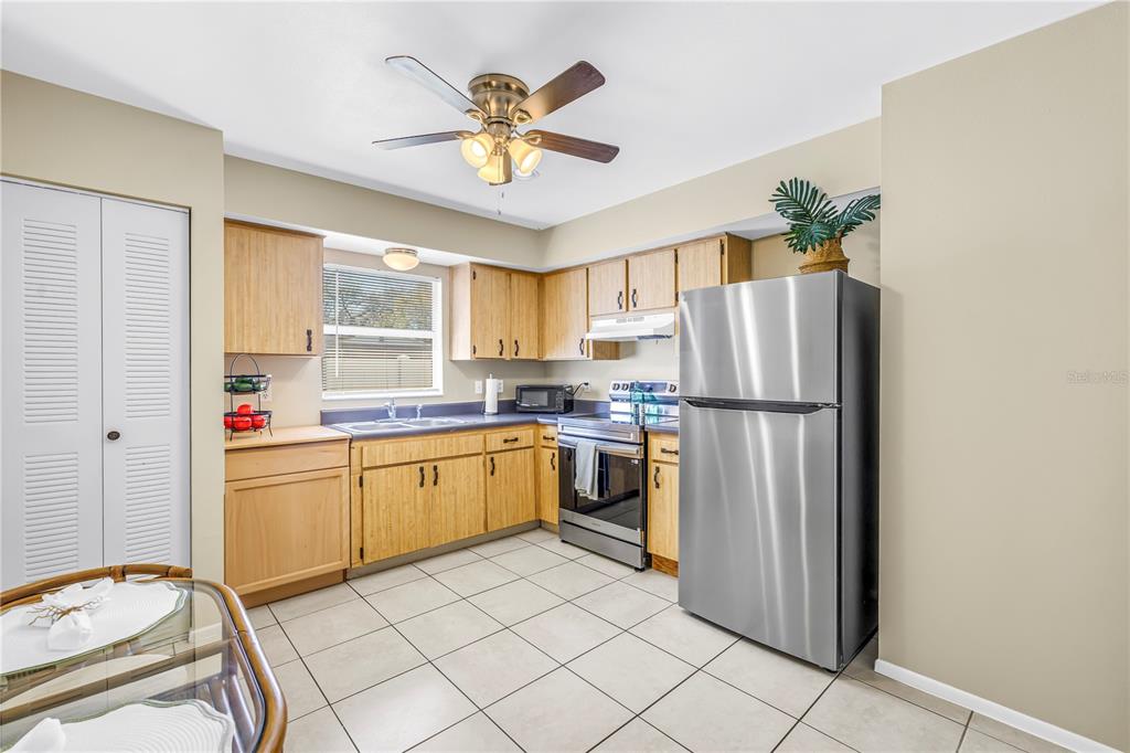 1630 Trotter Road Largo, FL 33774 - Photo 8 of 17