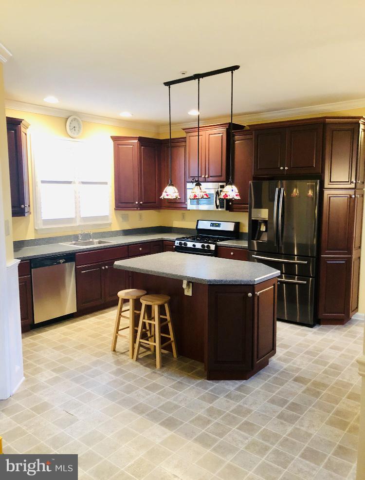 57 Valentine Road Warminster, PA 18974 - Photo 9 of 27 Kitchen