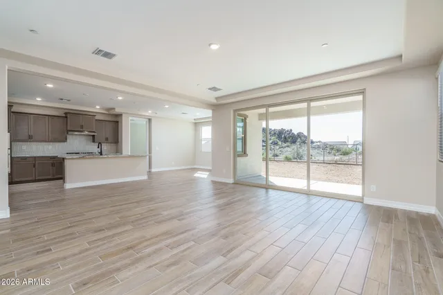 $787,717 | 2712 North 216th Drive, Buckeye, AZ 85396