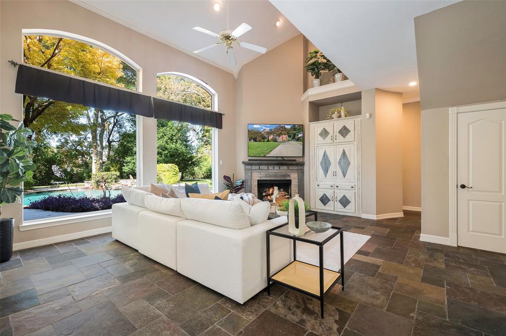 579 Lake Park Drive Coppell, TX 75019 - Photo 5 of 40