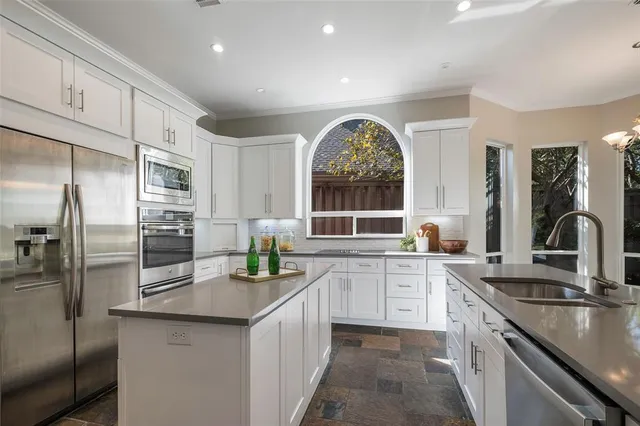 $1,150,000 | 579 Lake Park Drive, Coppell, TX 75019