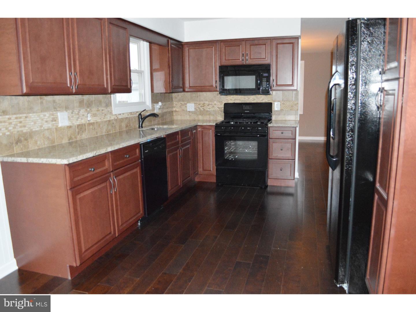495 Elk Road Monroeville, NJ 08343 - Photo 6 of 19 Kitchen