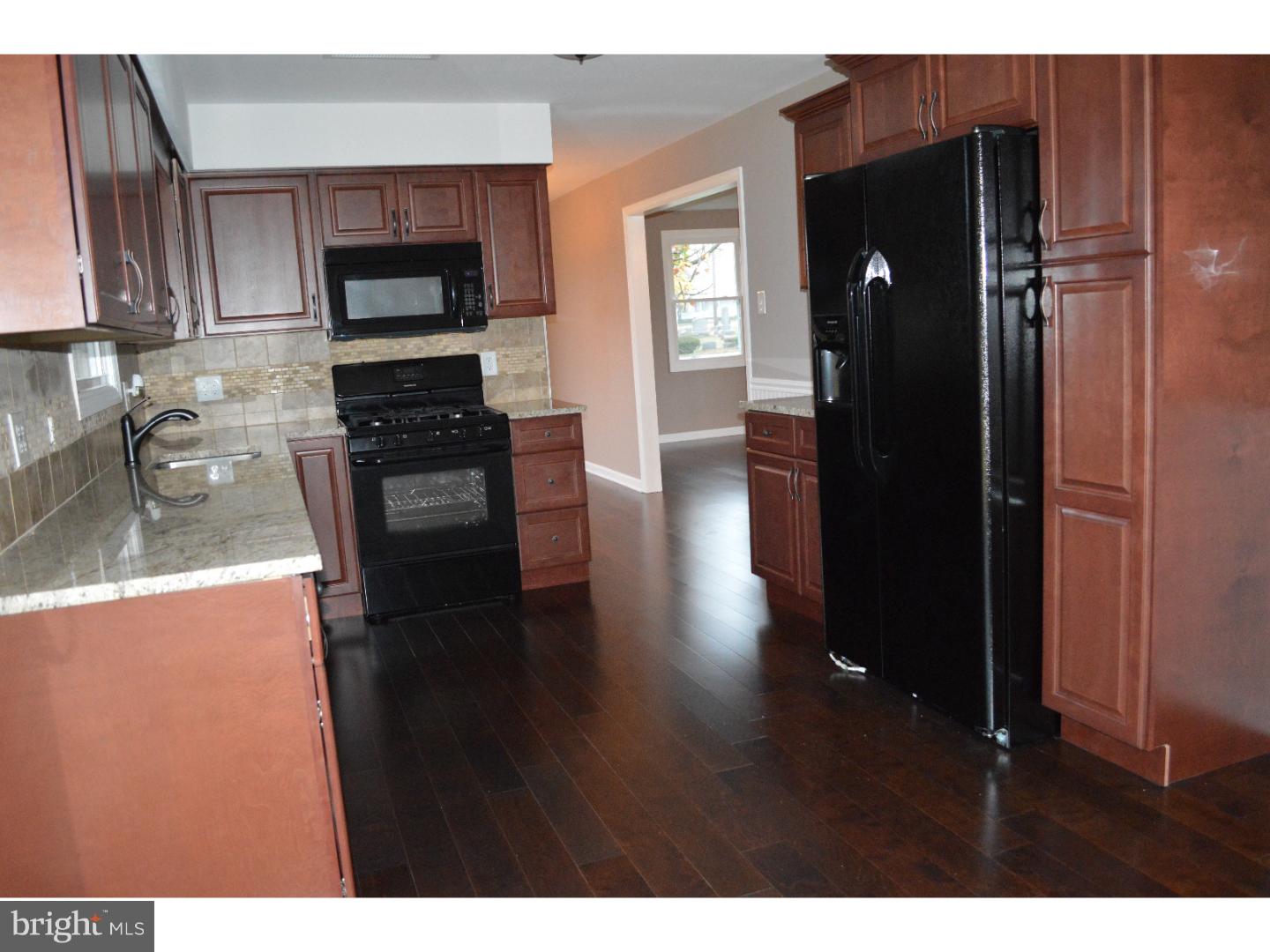 495 Elk Road Monroeville, NJ 08343 - Photo 7 of 19 Kitchen