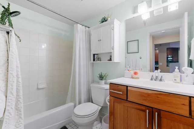 $1,895 | 401 South 1st Street, Unit 213, Minneapolis, MN 55401