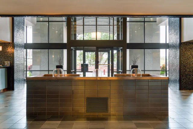 $1,895 | 401 South 1st Street, Unit 213, Minneapolis, MN 55401