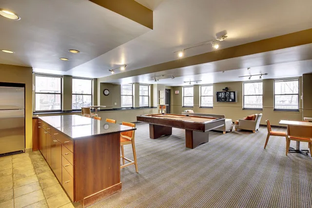 $1,895 | 401 South 1st Street, Unit 213, Minneapolis, MN 55401