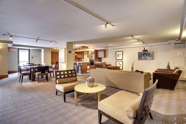 $1,895 | 401 South 1st Street, Unit 213, Minneapolis, MN 55401