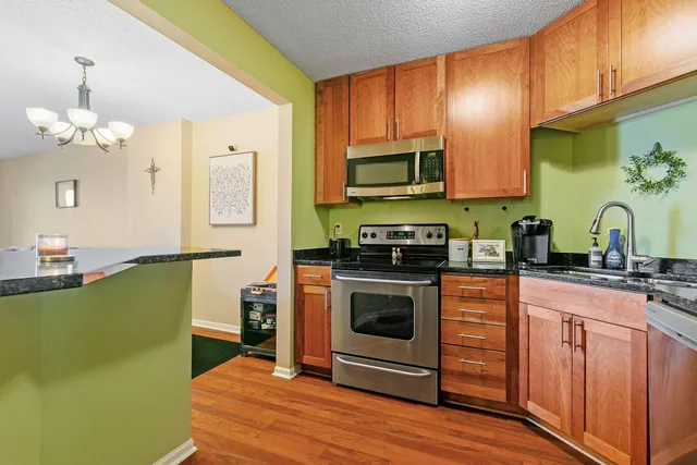 $1,895 | 401 South 1st Street, Unit 213, Minneapolis, MN 55401